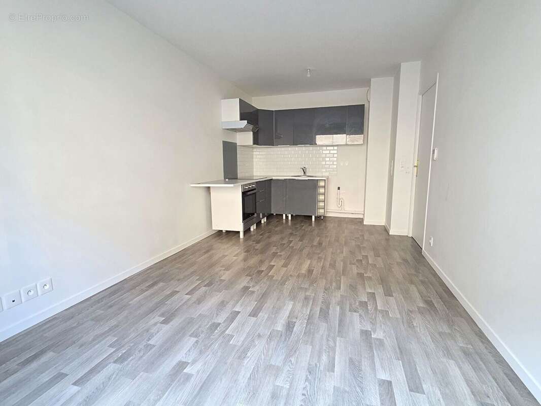 Appartement 2 pièces Cergy le Haut - photo 2