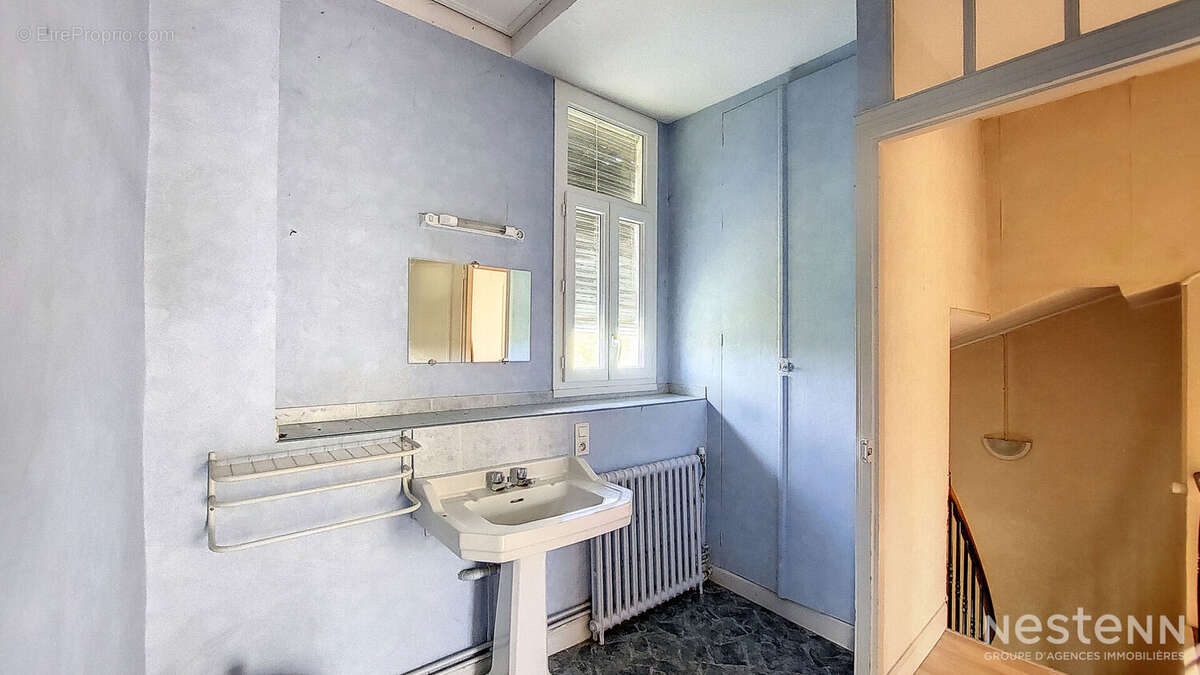 A Vendre Maison de 103 m² avec garages en sous-sol et jardin proche du chemin de Compostelle - photo 11