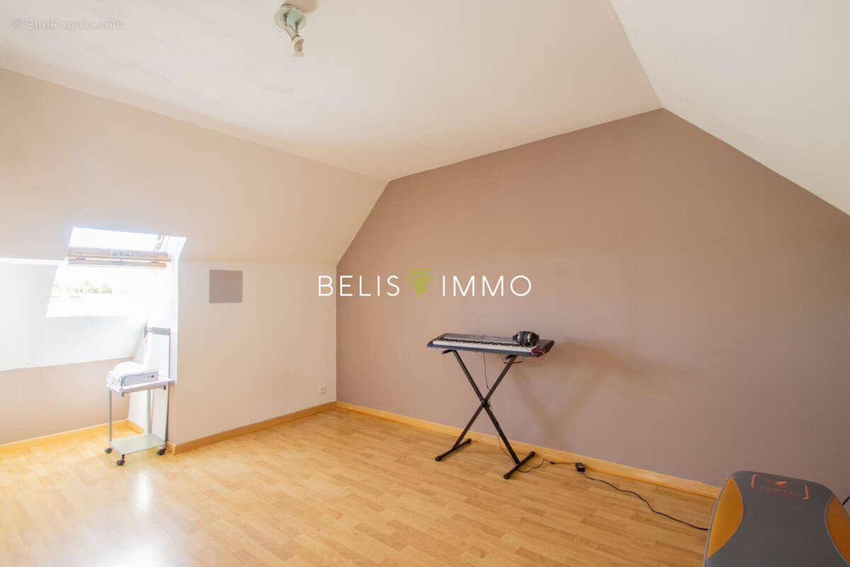 Maison à MONTLOUIS-SUR-LOIRE