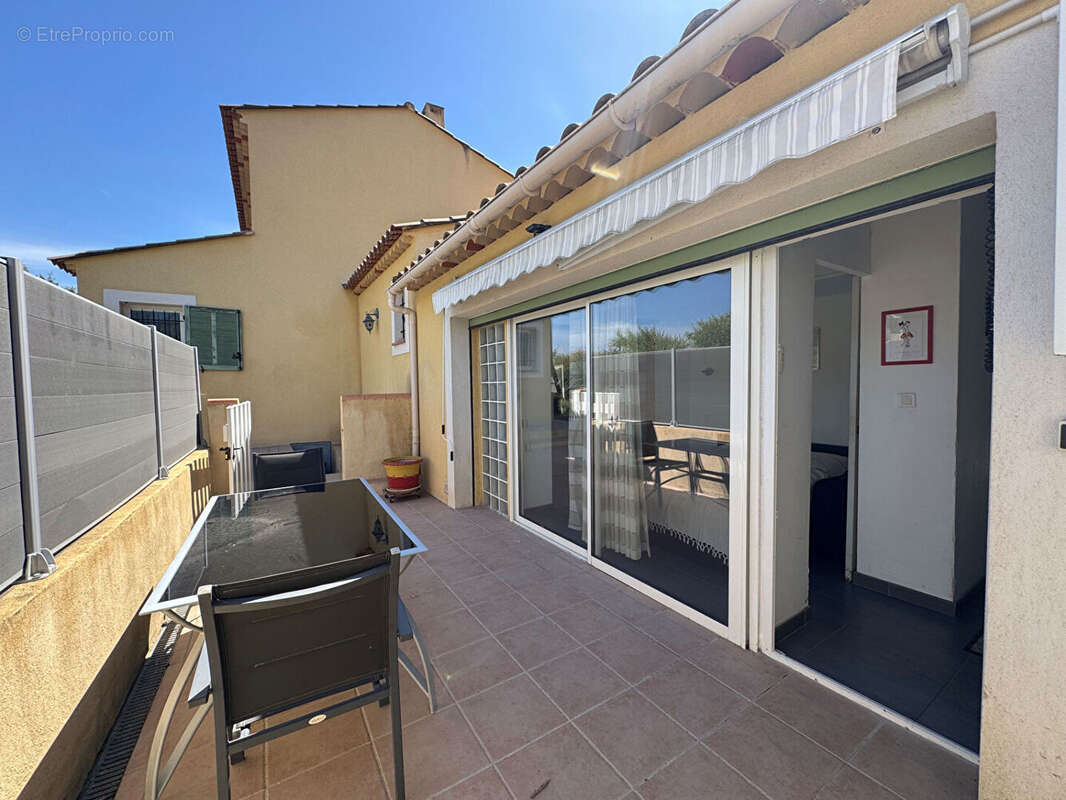Maison Saint-cyr-sur-mer 153 m2 - photo 12