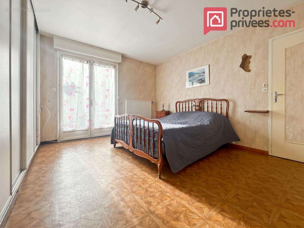 Maison à LA CHAPELLE-D&#039;ARMENTIERES