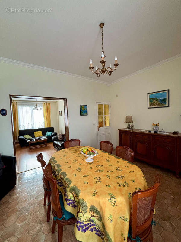 Maison à BRUAY-LA-BUISSIERE