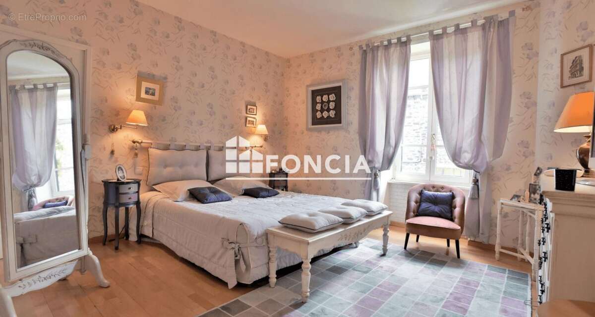 Maison à DOL-DE-BRETAGNE