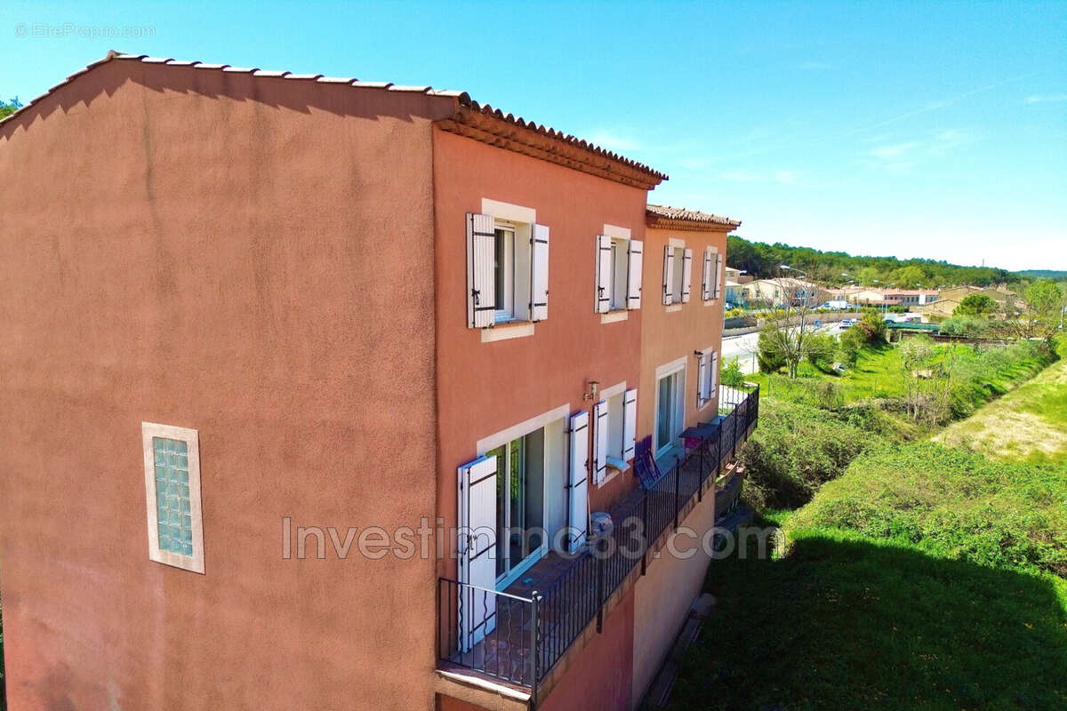 Appartement à ROUSSET