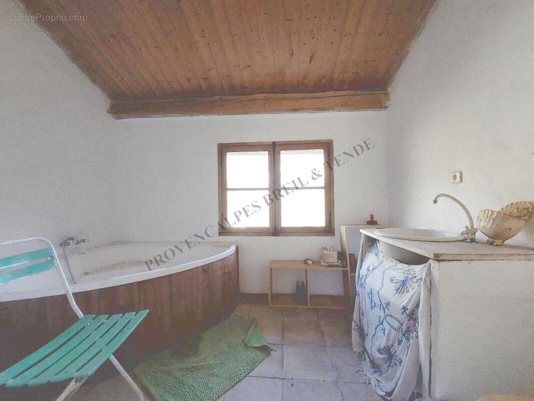 Maison 110 m² à Saorge  - photo 7