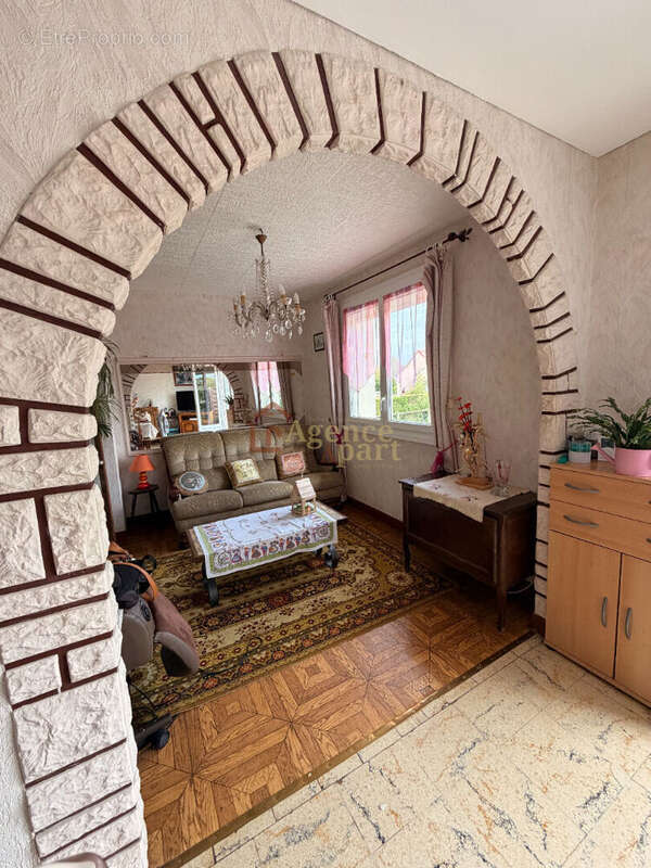 Maison à MOULT
