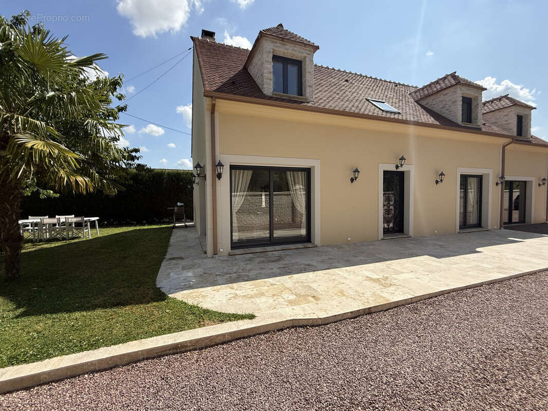 Maison à GARANCIERES