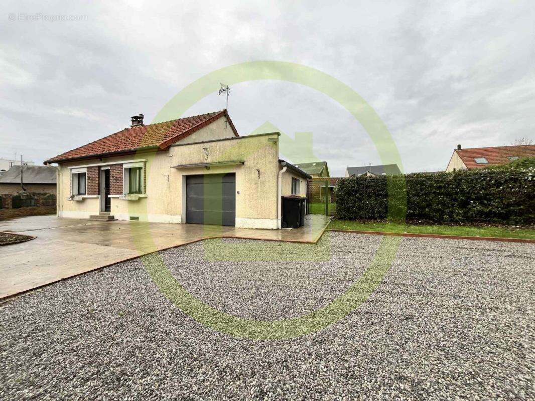 Maison à JUSSY