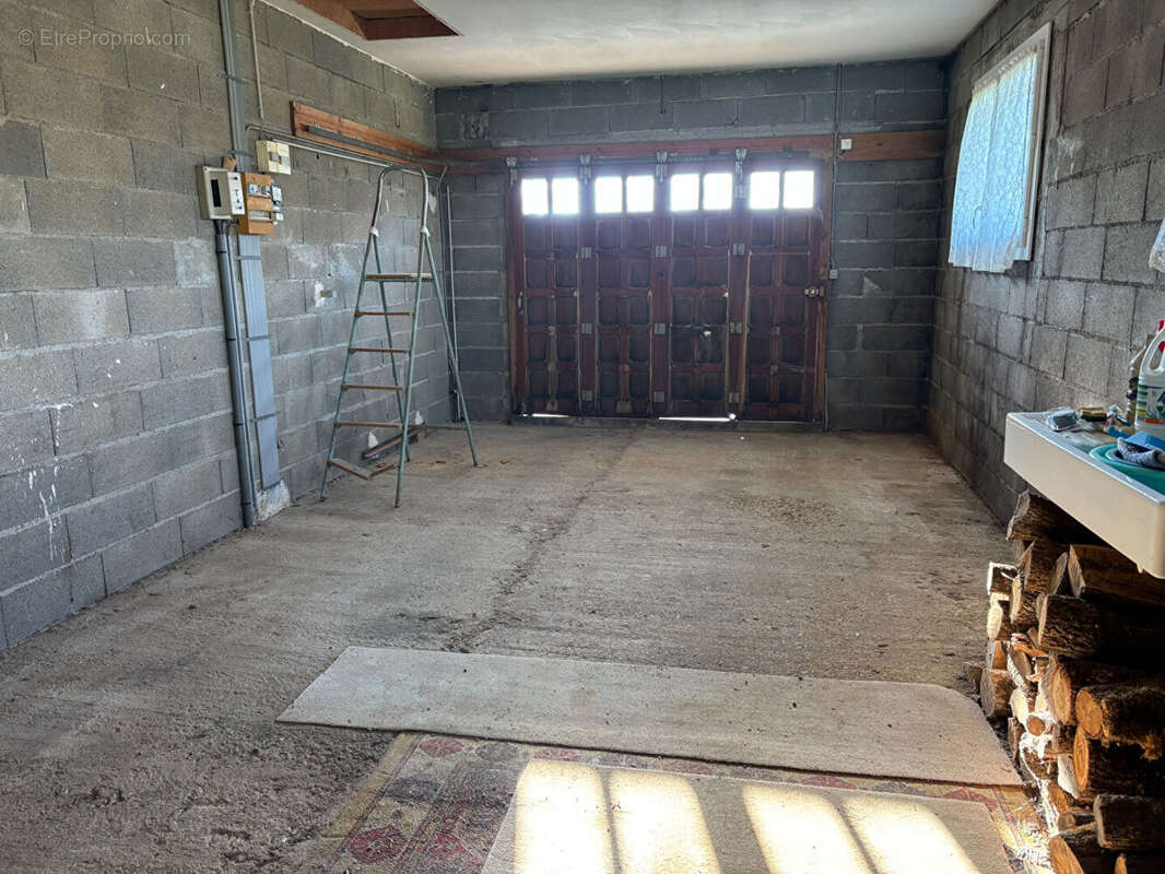 Maison à SAINT-PIERRE-D'EXIDEUIL