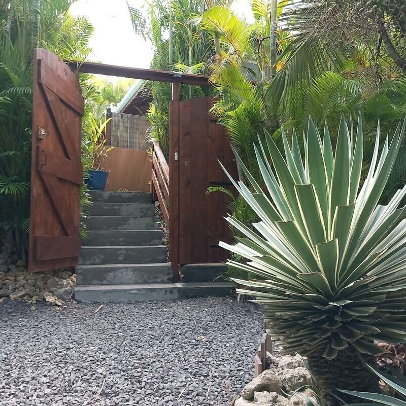 Maison à SAINTE-ANNE