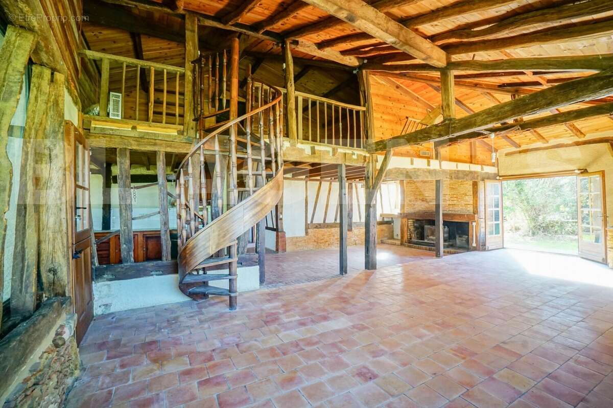 4 - Maison à MONCLAR