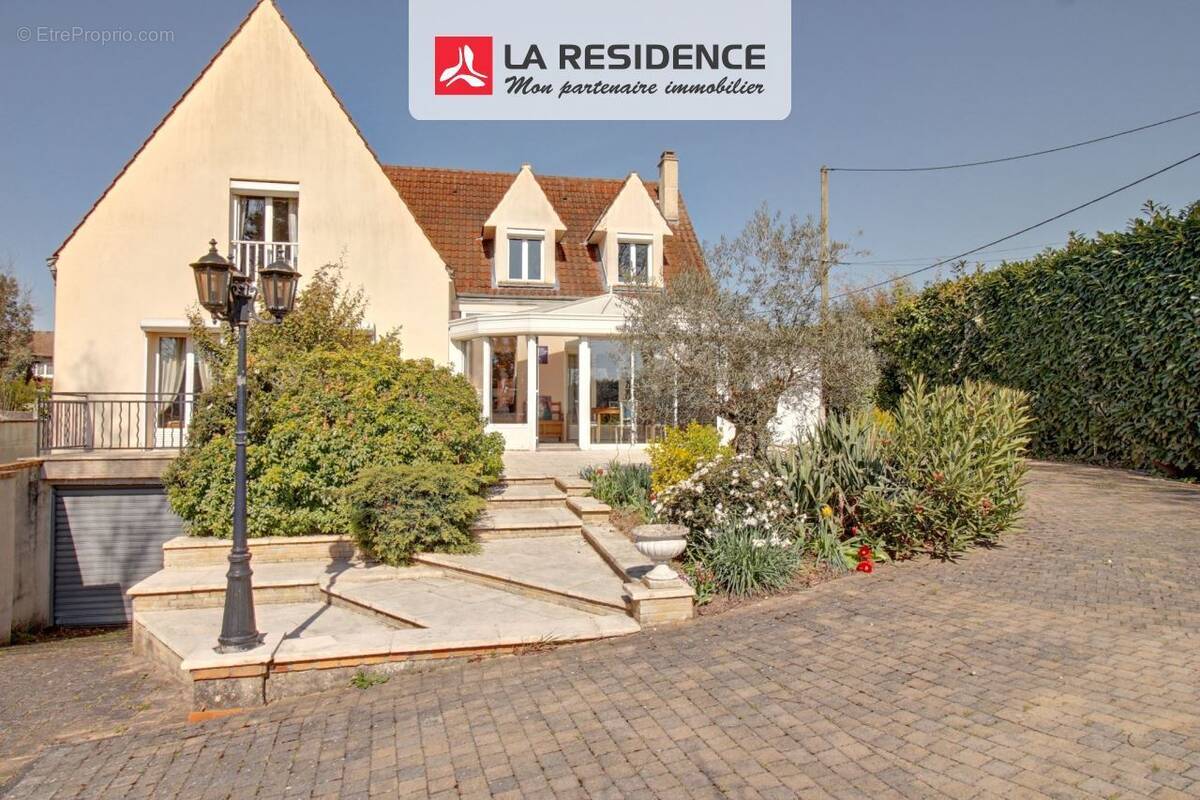 Maison à CONFLANS-SAINTE-HONORINE