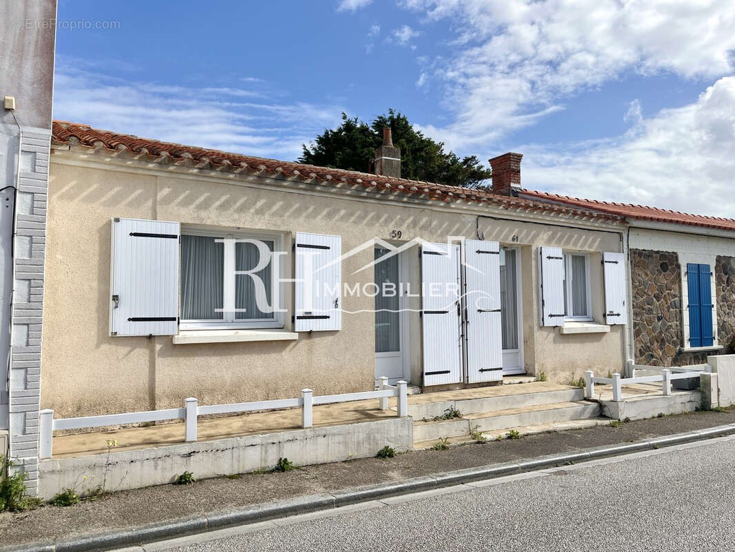 Maison T2 - La Gachère - photo 2
