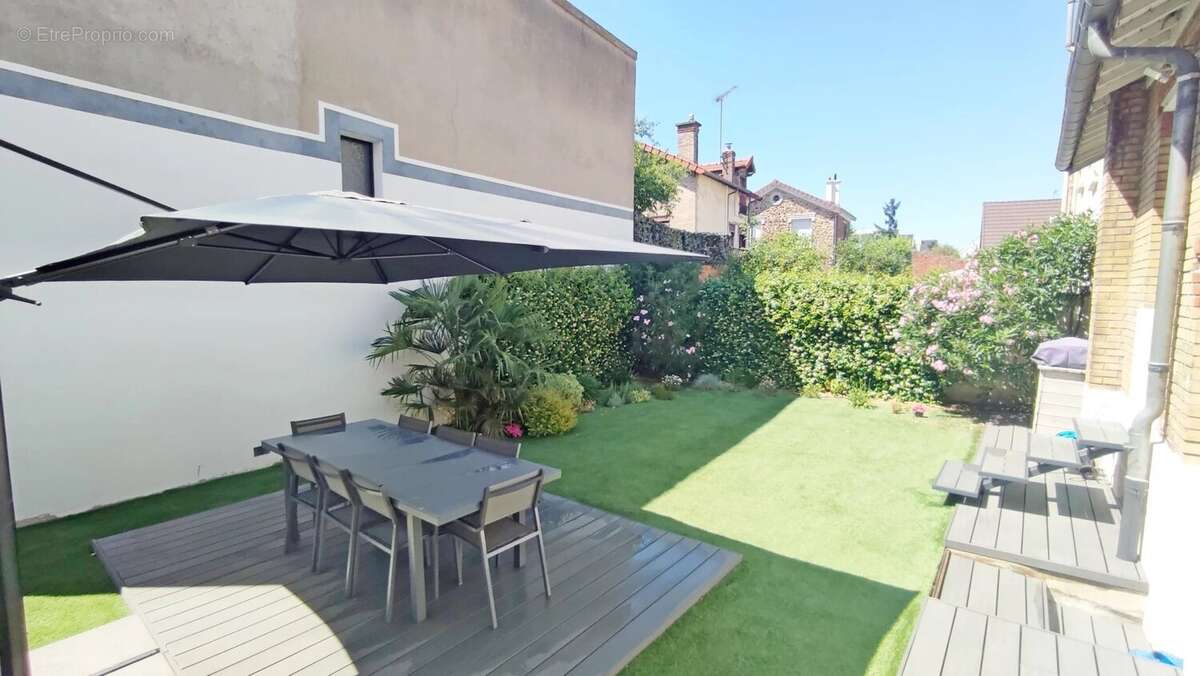 Maison à LE PERREUX-SUR-MARNE