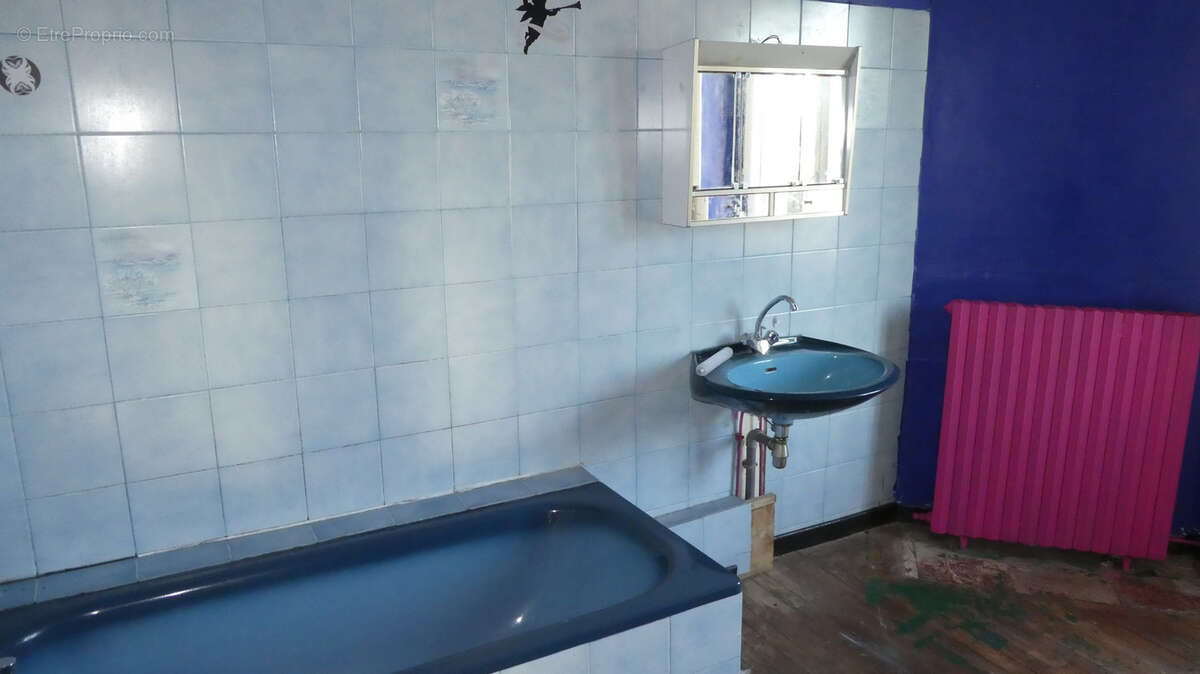 Maison à BUSSIERE-GALANT