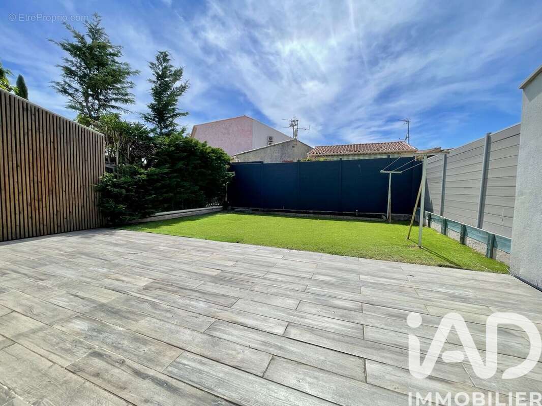 Maison 84 m² à La Londe-Les-Maures  - photo 2