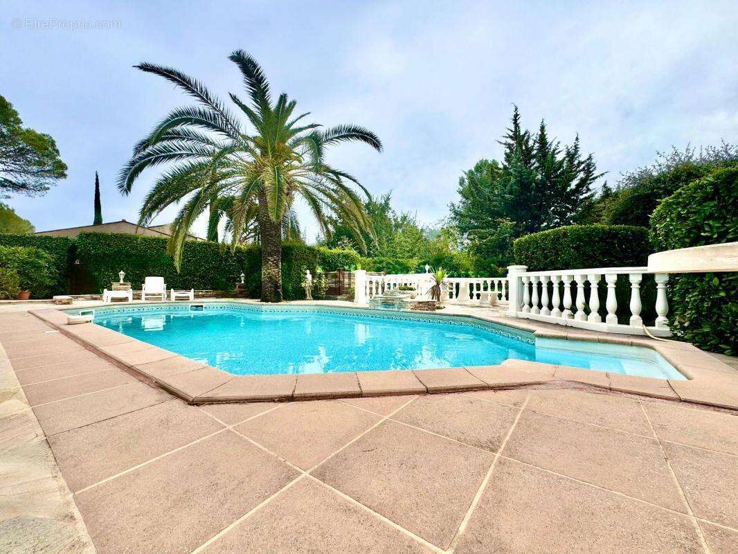 Maison à SAINT-RAPHAEL