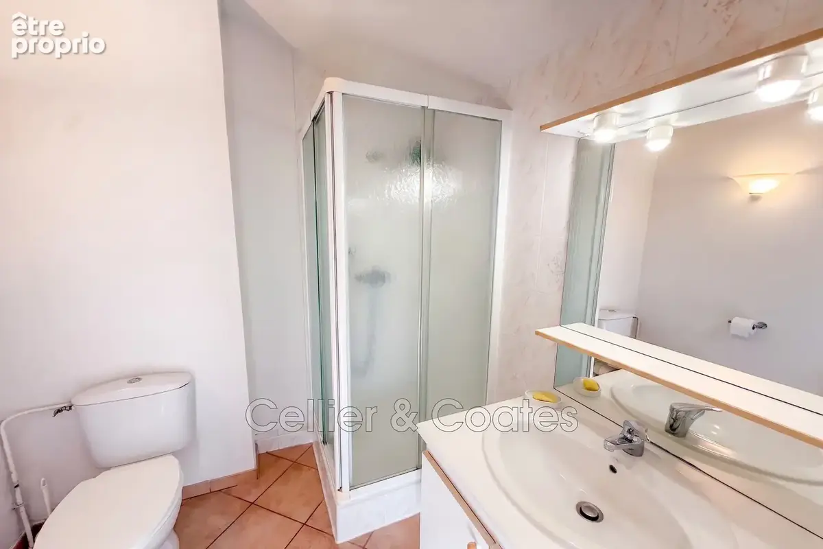 Appartement 90 m² à Le Lavandou  - photo 8