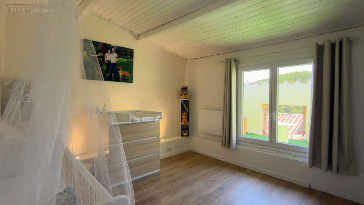 Maison 100 m² à Montauriol  - photo 12