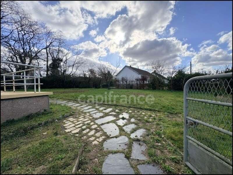 Maison à PETIT-COURONNE