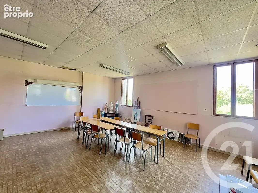 Maison 643 m² à Brou  - photo 4