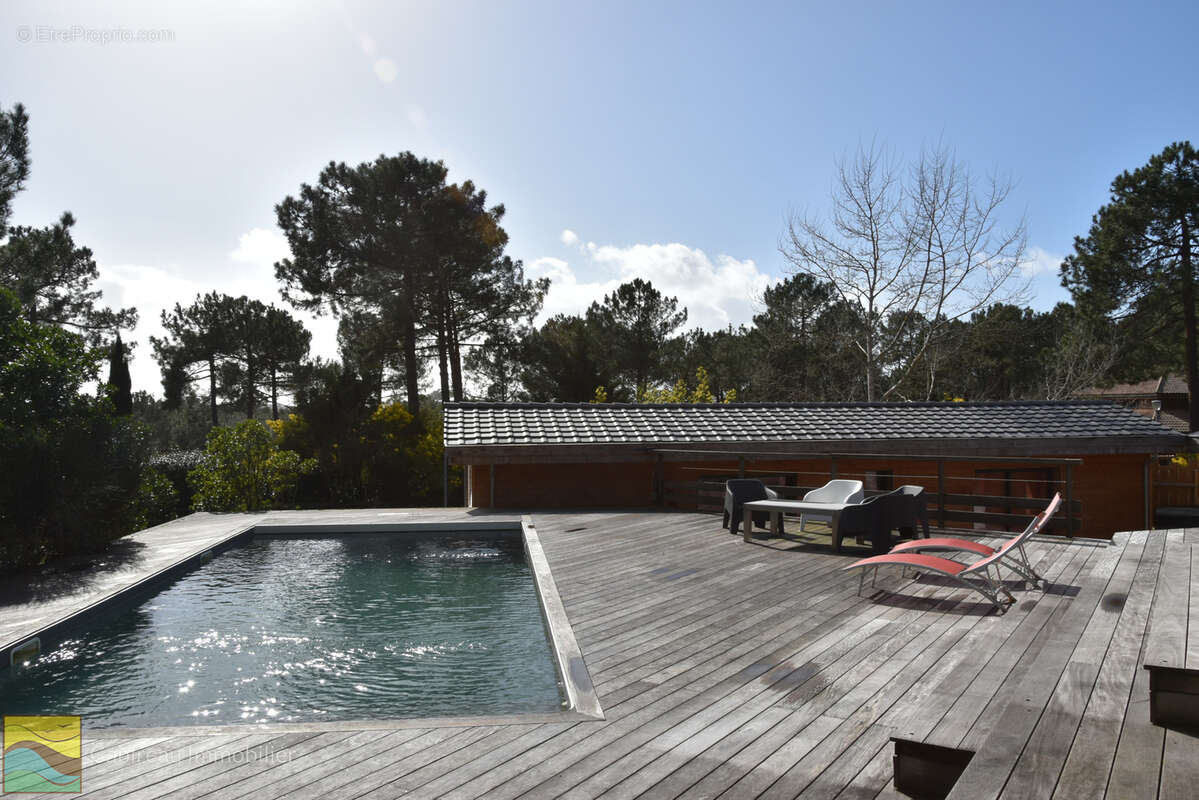 Maison à LACANAU