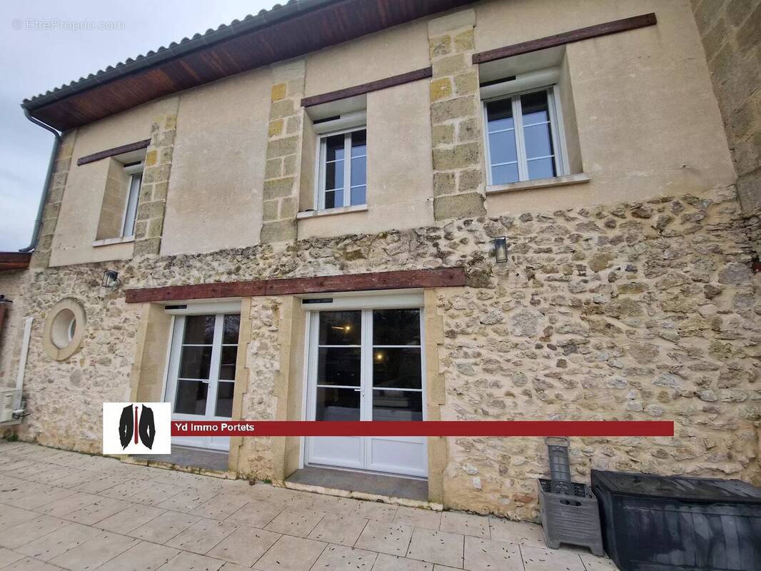 Maison à VIRELADE