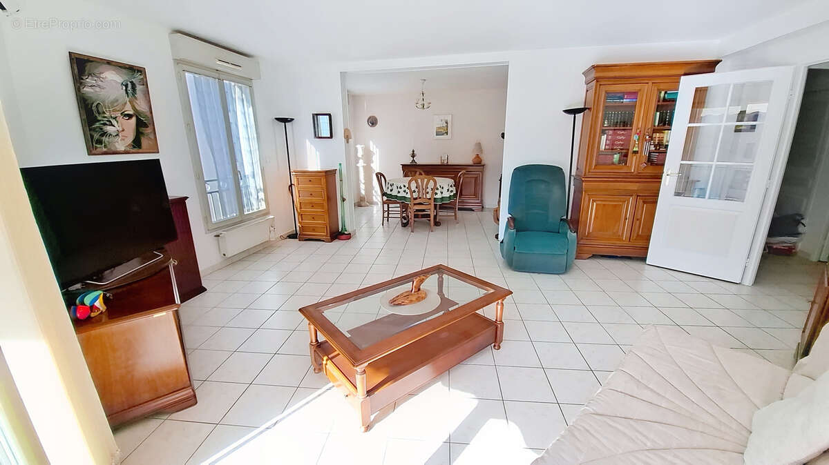 Appartement à SAINT-ROMAIN-EN-GAL