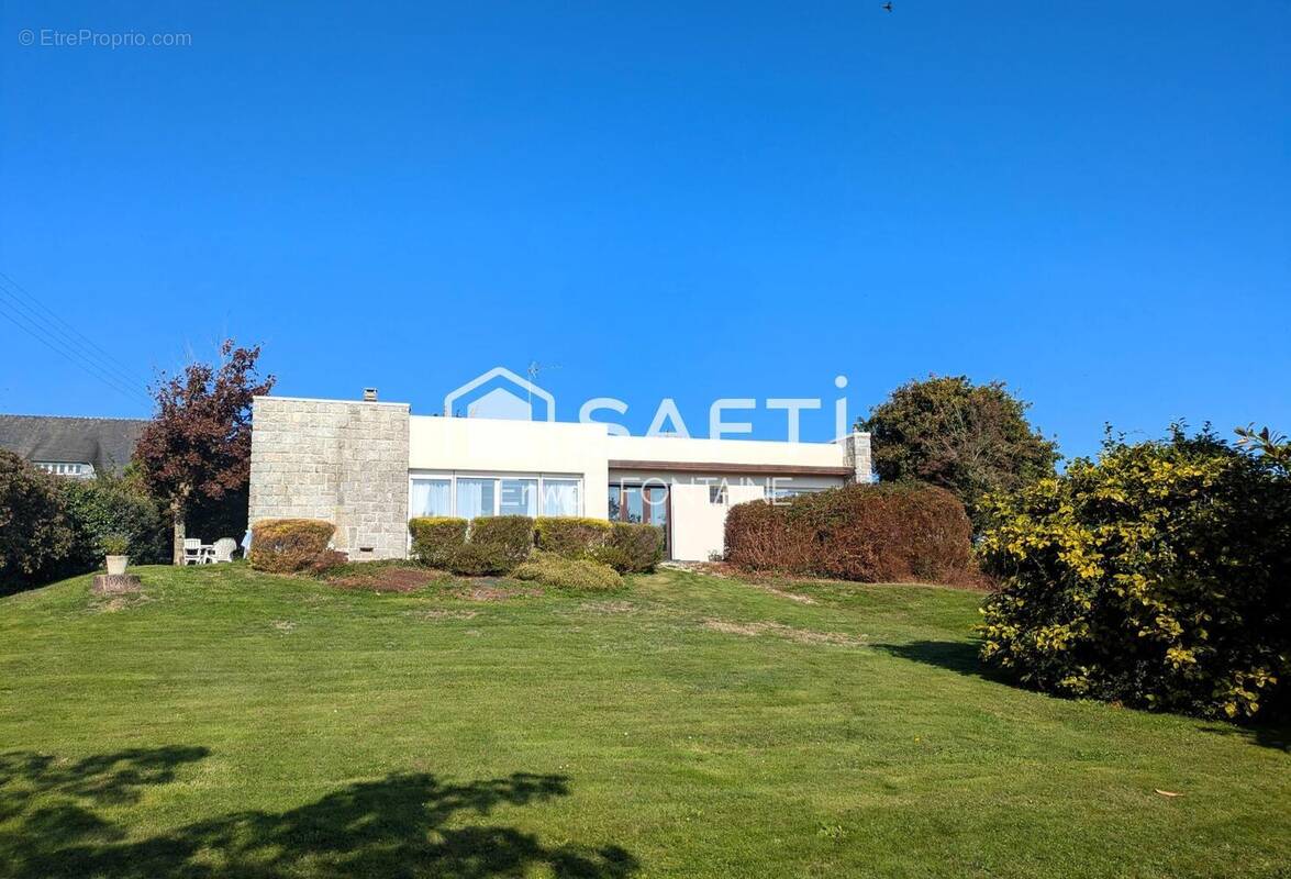 Photo 1 - Maison à PLOUGONVELIN