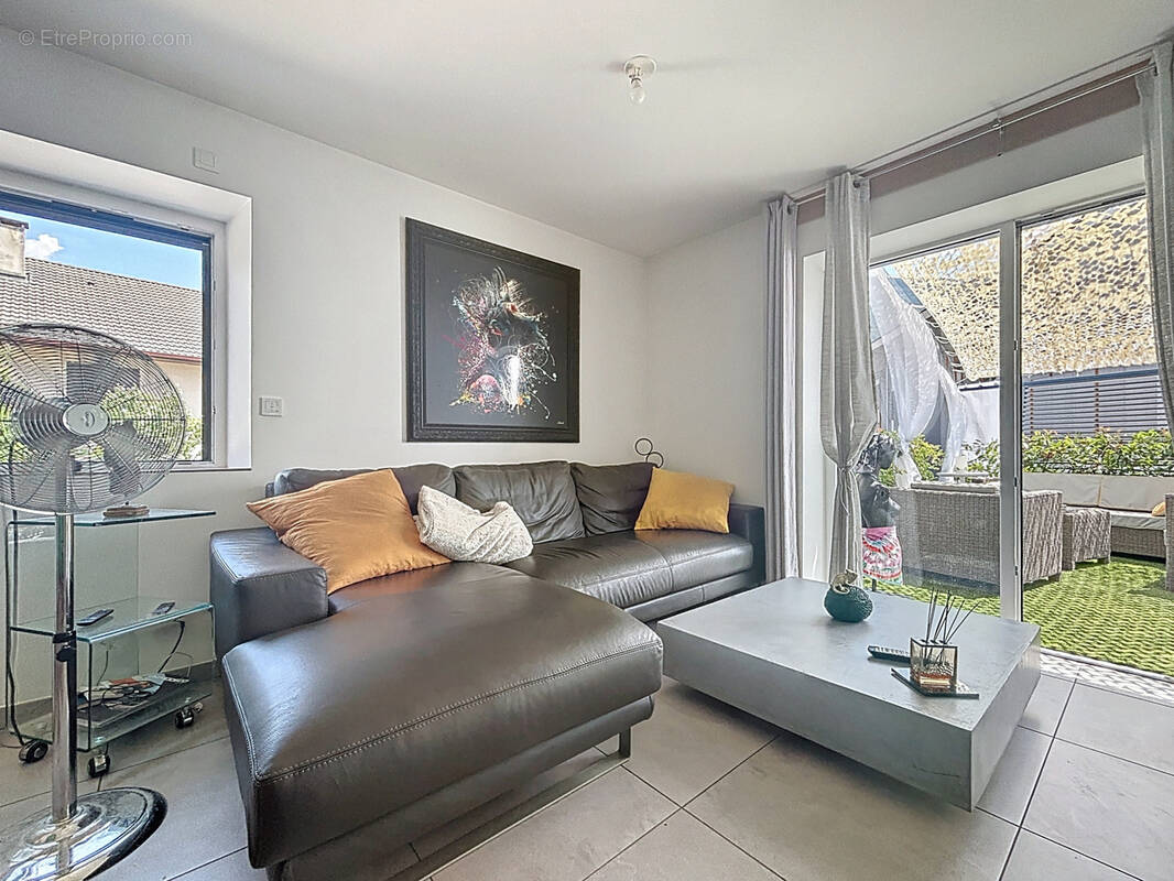 Appartement à SAINT-JEOIRE-PRIEURE