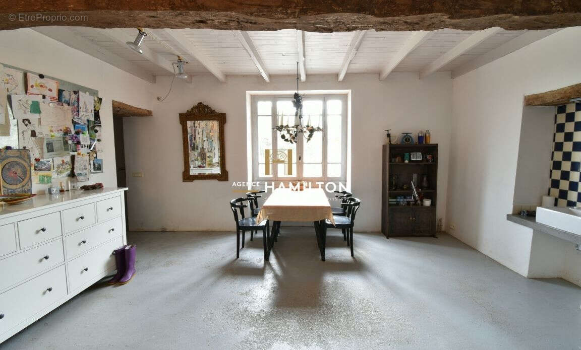 Propriete avec gites et salles de reception-reunion - photo 11