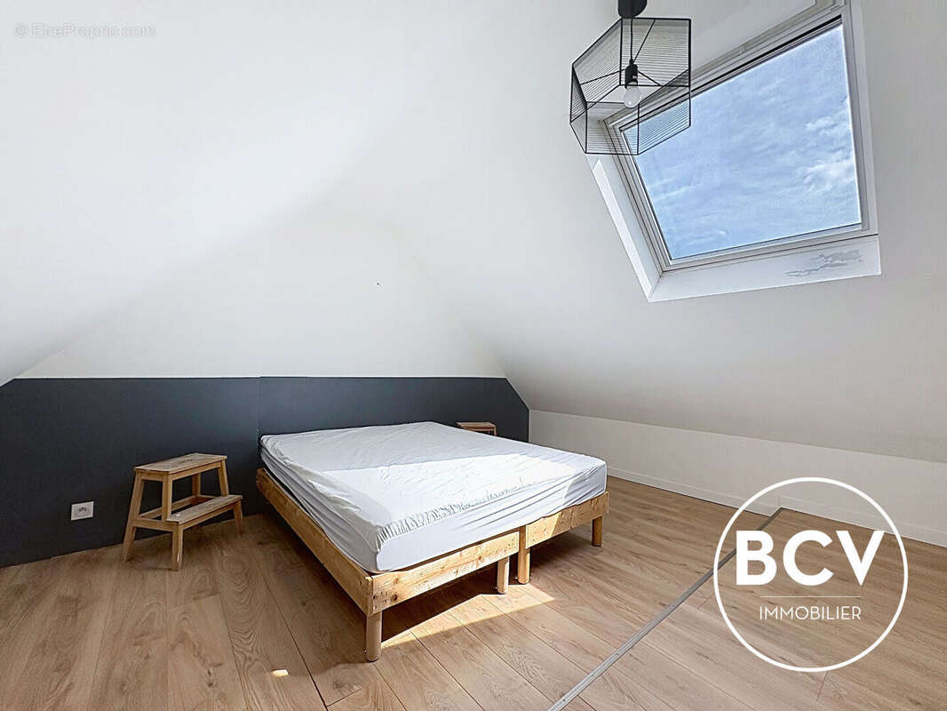 Maison De Village + gite + grange - photo 8