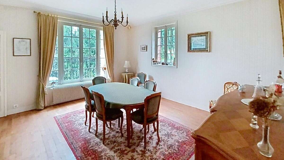 Photo 4 - Maison à SAINT-REMY-LES-CHEVREUSE