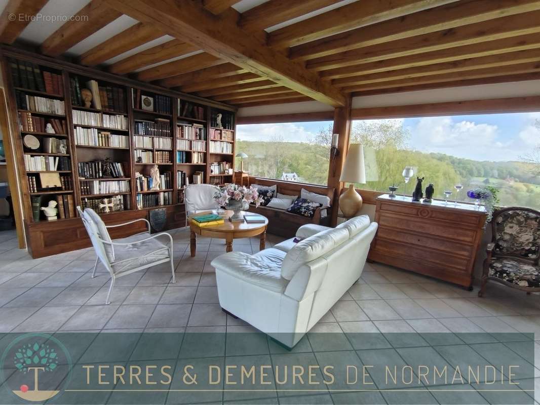 Maison à PONT-L&#039;EVEQUE