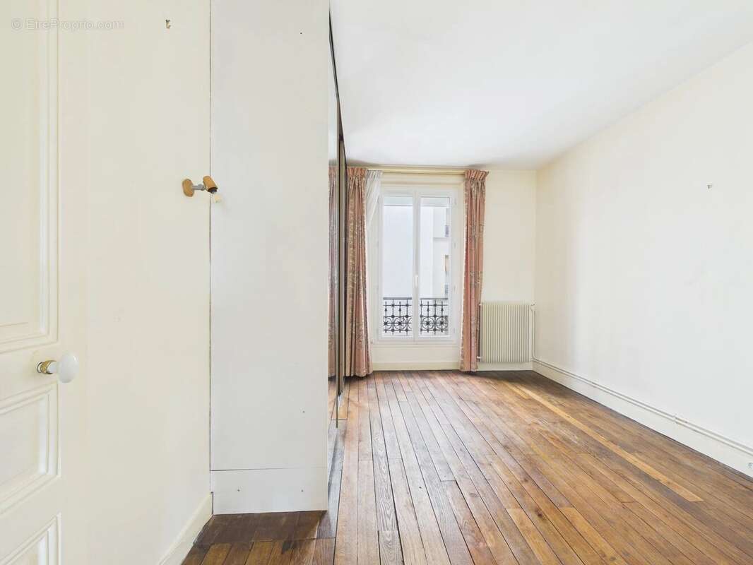 Appartement à LEVALLOIS-PERRET