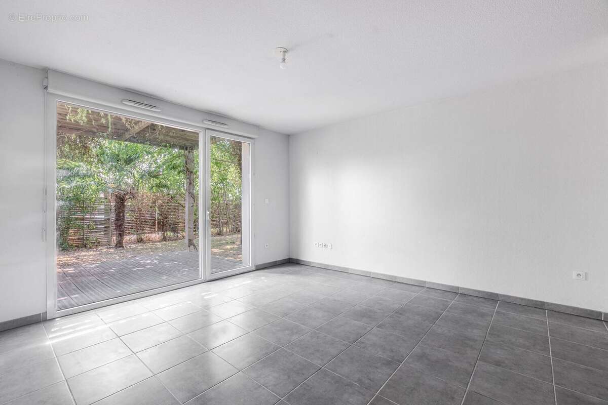 Maison 70 m² à Castelginest  - photo 4