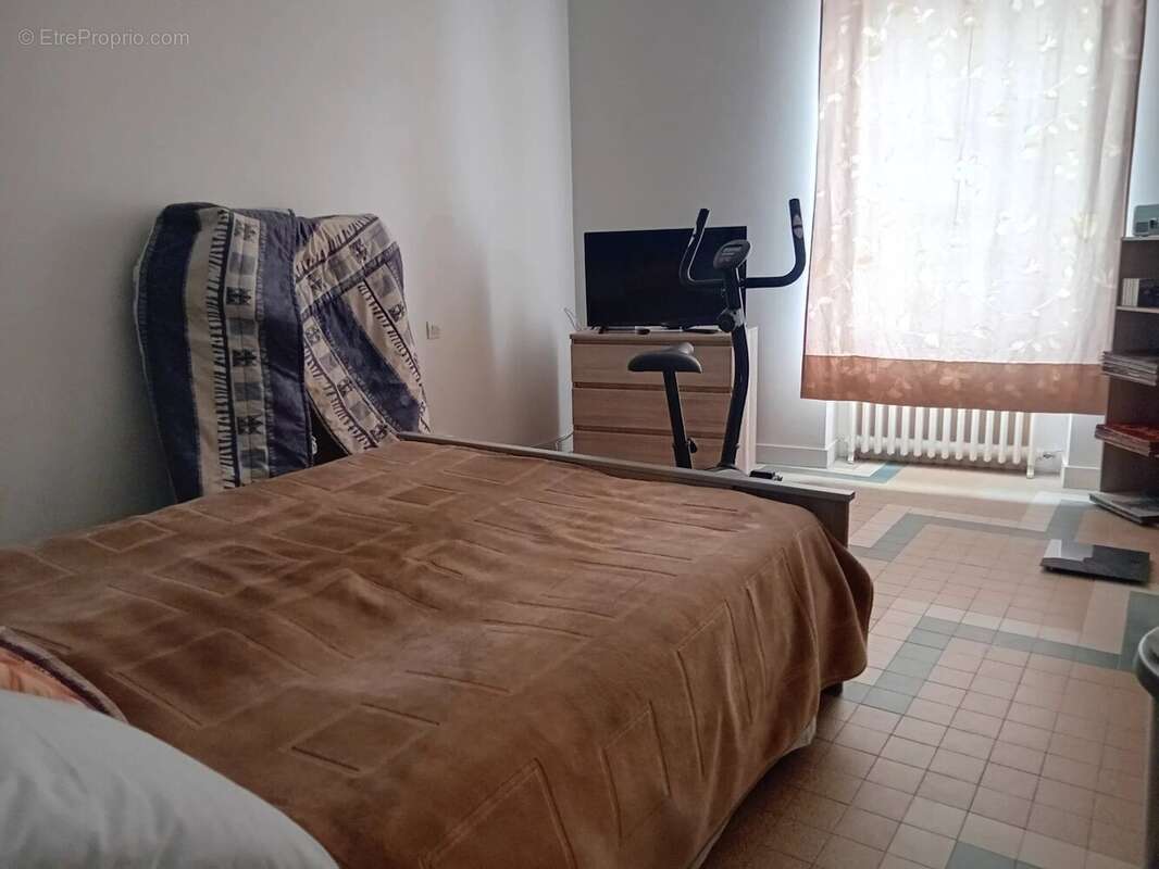 Appartement à NUEIL-LES-AUBIERS