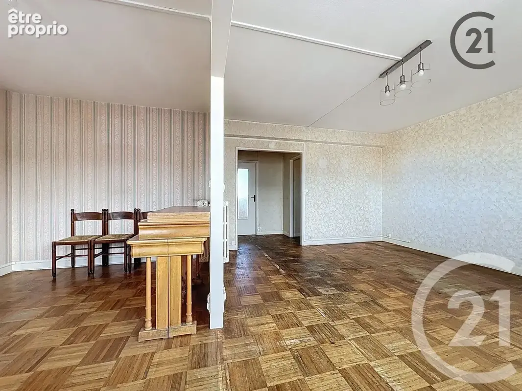 Appartement 4 pièces 72 m² à vendre à Reims (51100) - photo 3
