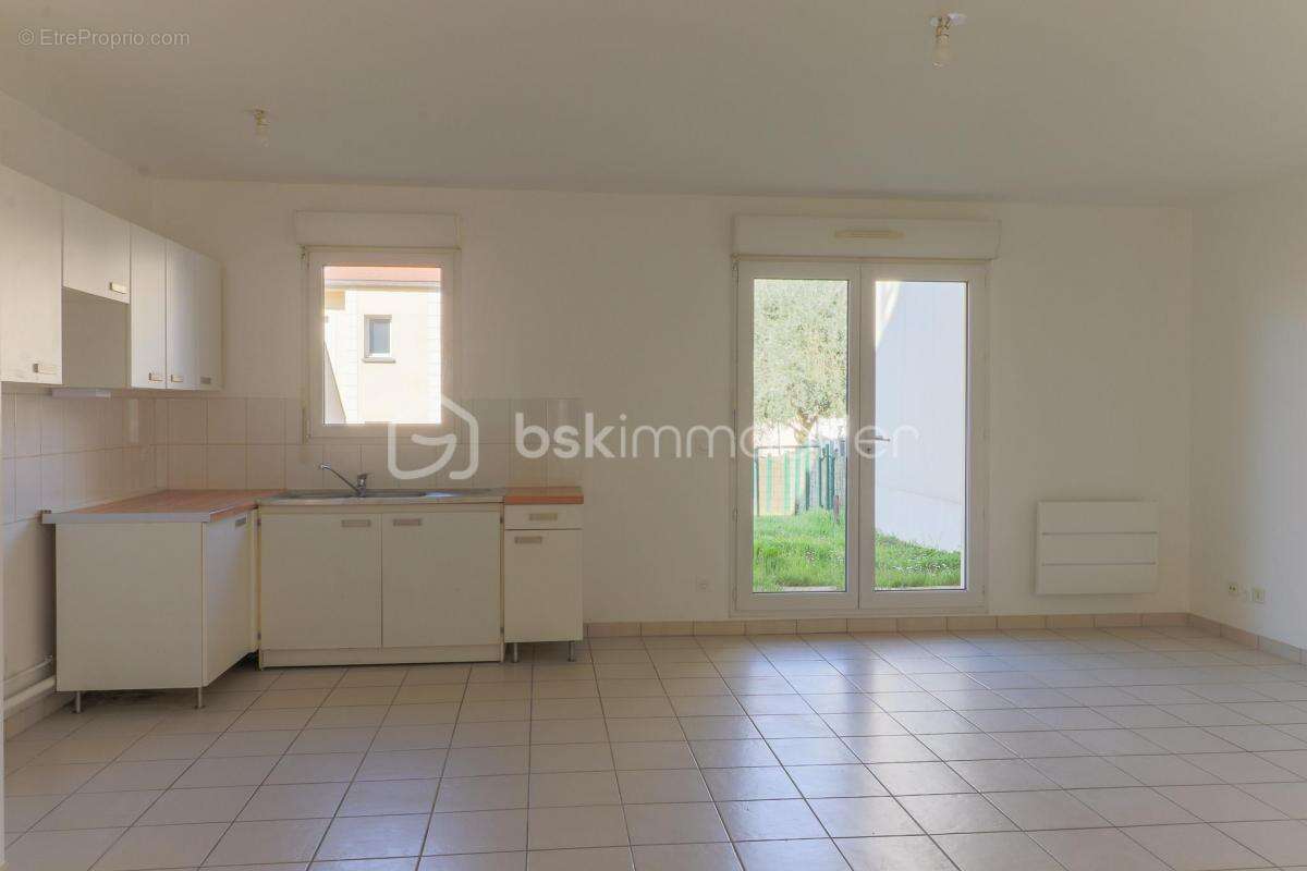 Appartement à LA FERTE-ALAIS