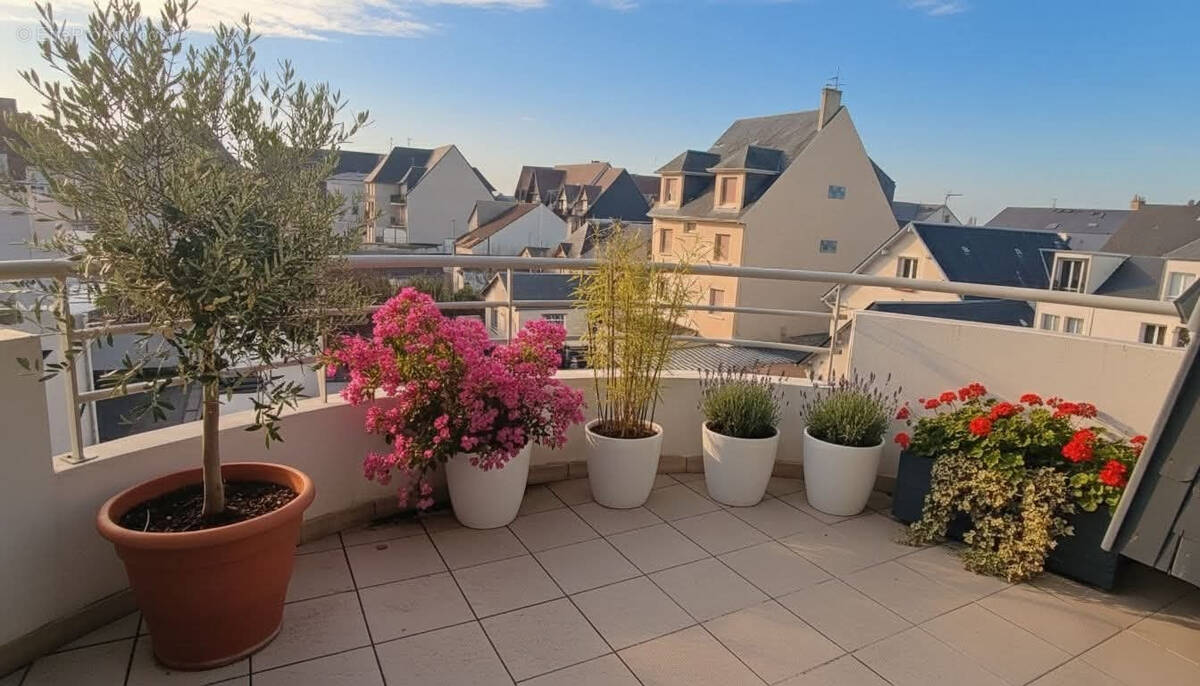Appartement à OUISTREHAM