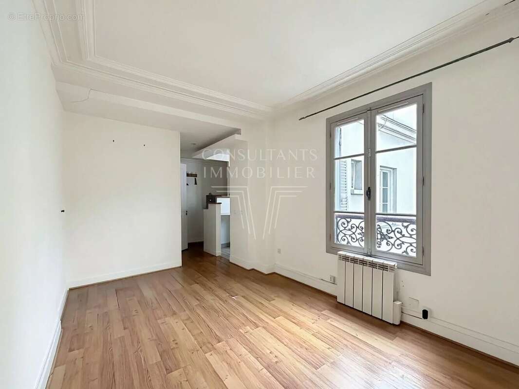 Appartement à NEUILLY-SUR-SEINE