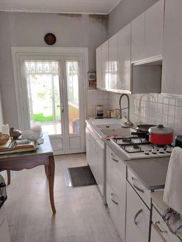 Maison à CHEF-BOUTONNE
