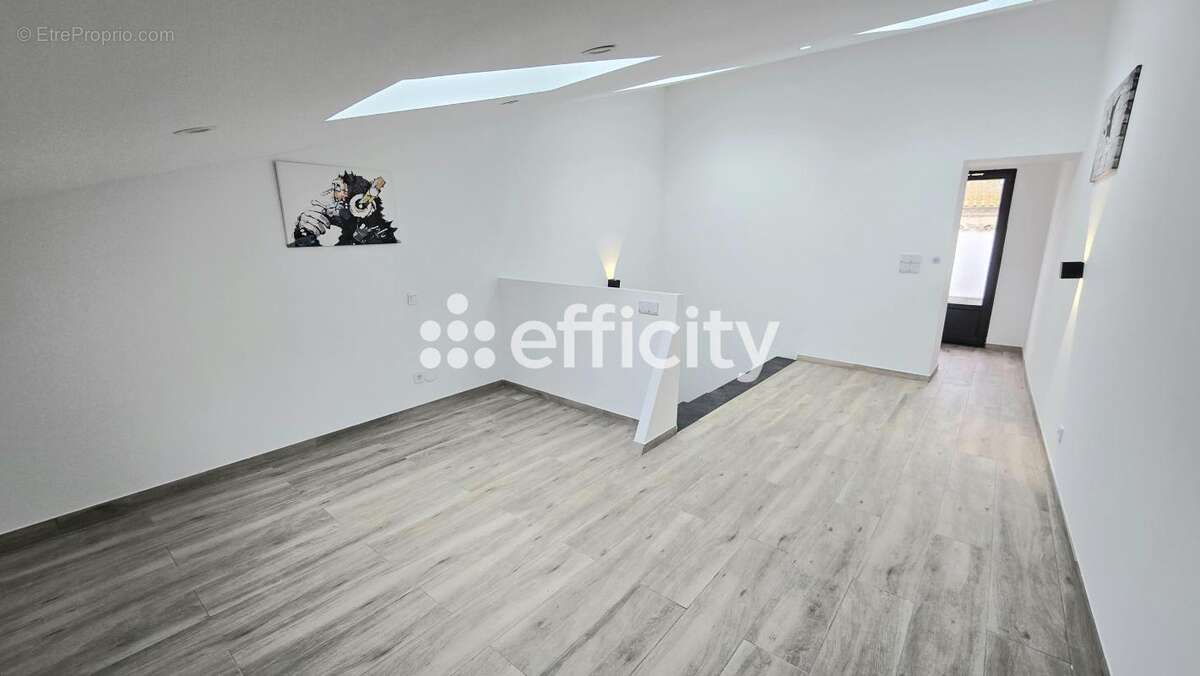 Maison à COLOMBIERS