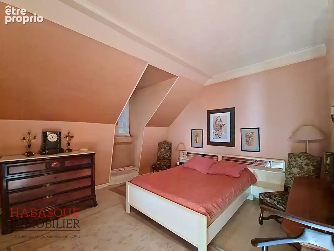 Maison à vendre à Landivisiau - 10 pièces, 195 m², travaux à prévoir - photo 13