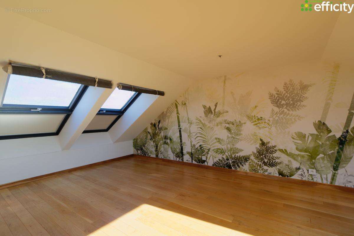 Maison à MAGNY-SUR-TILLE