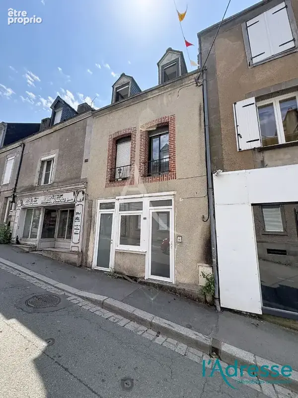 Immeuble de rapport trois studio Mayenne - photo 2