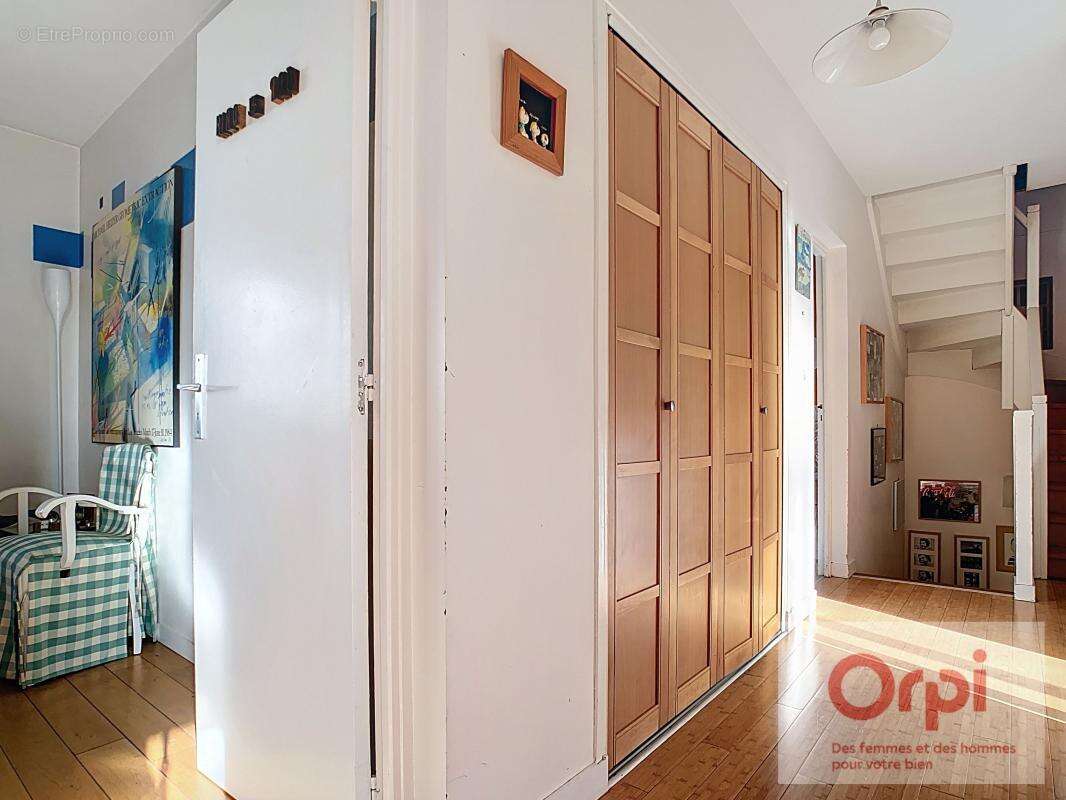 Maison à ISSY-LES-MOULINEAUX