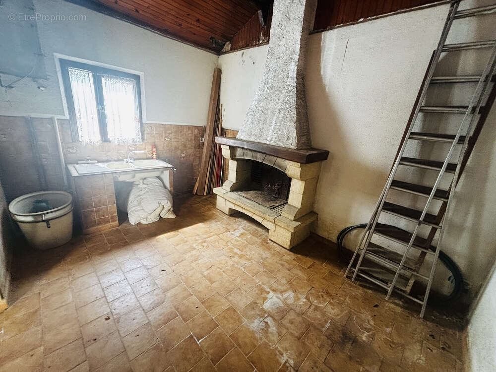 Maison 5 pièces avec Mazet totalisant 155m2 sur une parcelle de 500m2 - photo 18
