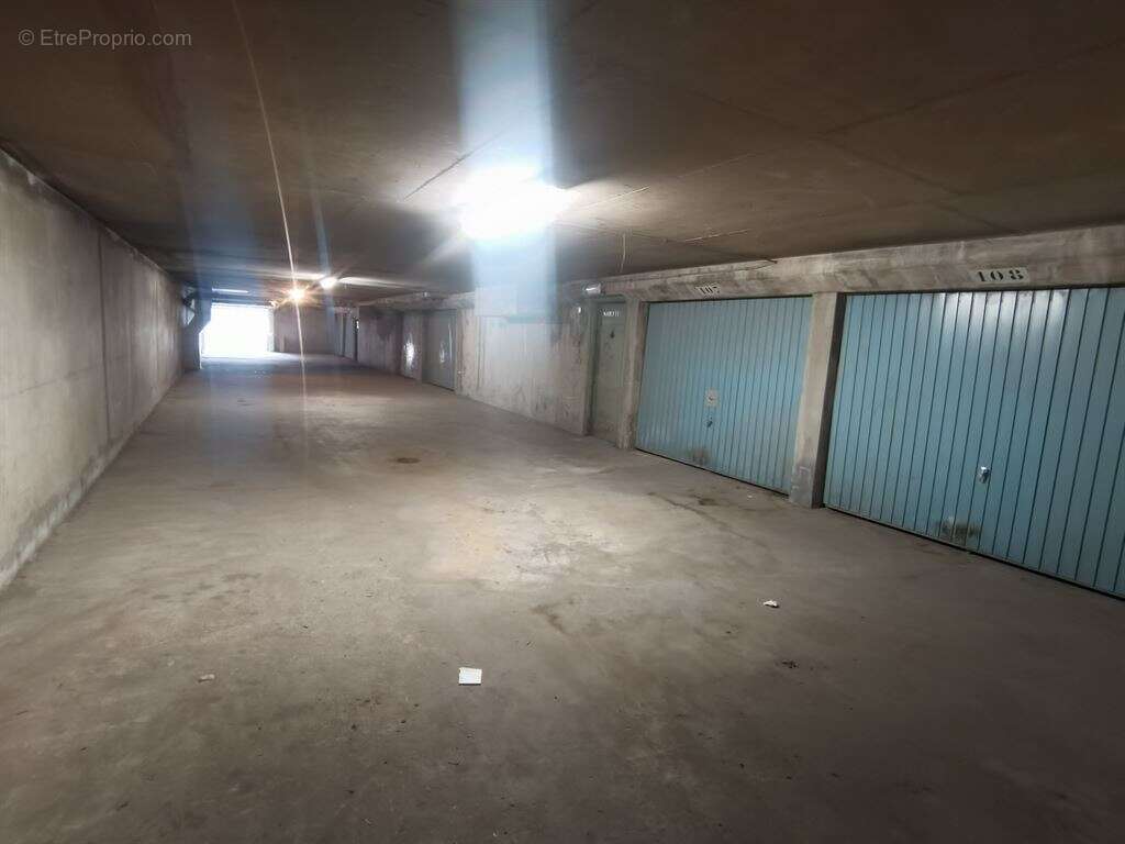 Bas Belleville un ensemble de 6 lots de box - photo 2