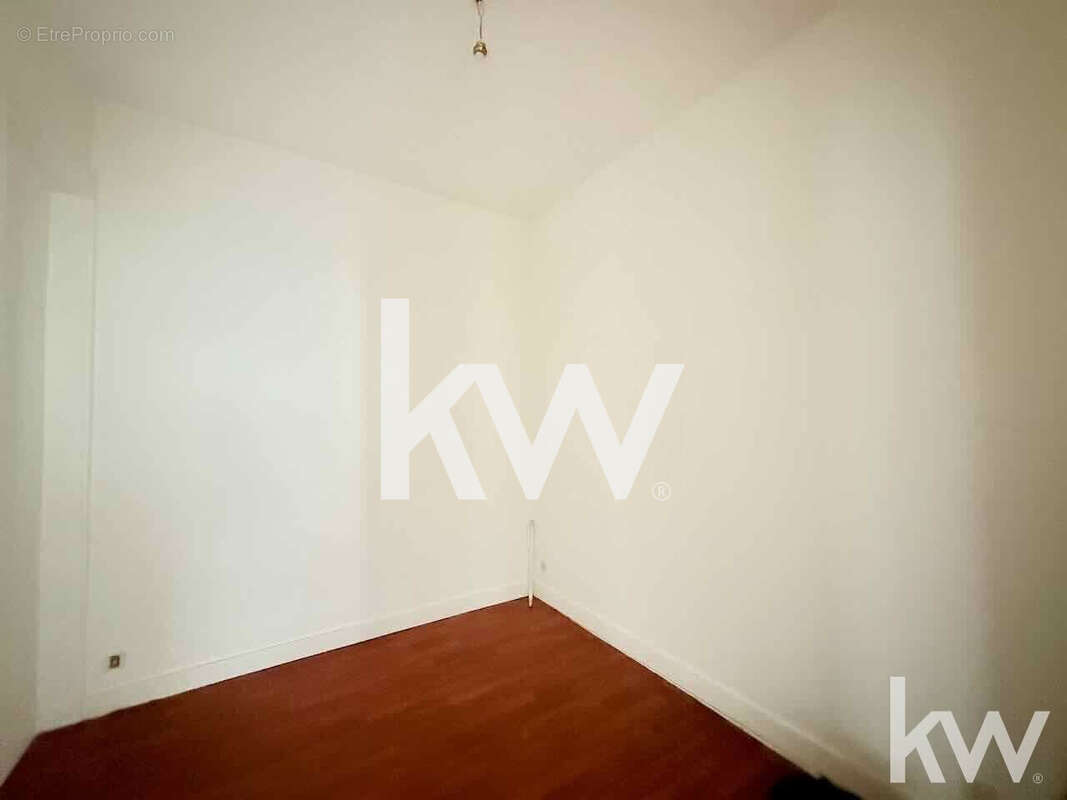 Appartement 80 m² à Saint-Etienne  - photo 6